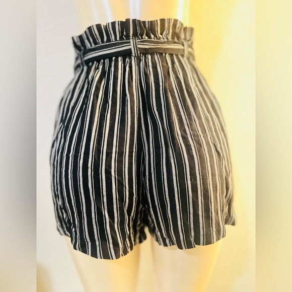 Hollister Womens Small Ultra High-Rise Striped Shorts Drawstring size small - Picture 7 of 13